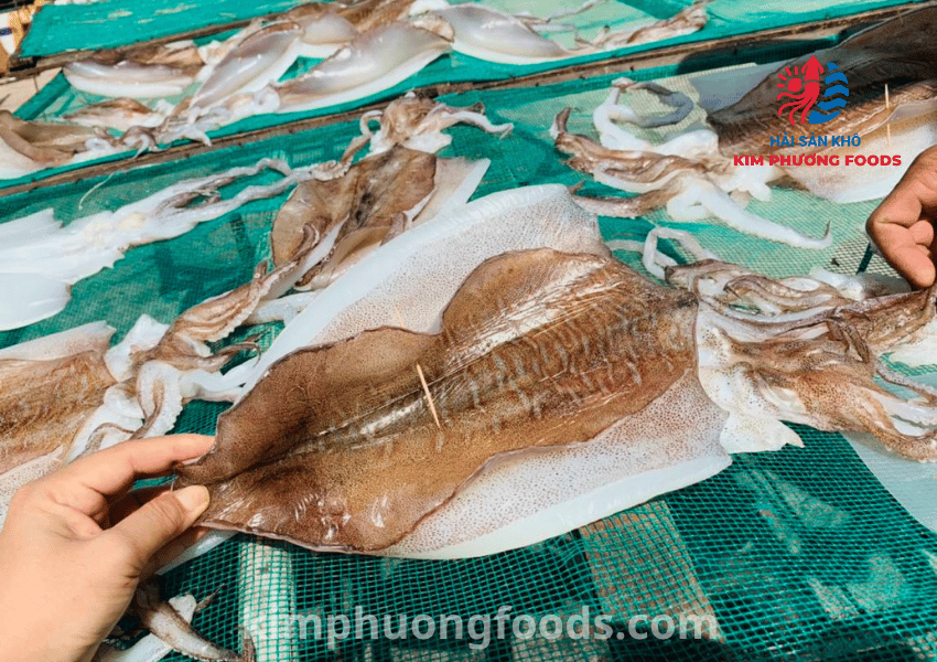 muc kho hoi an lam qua