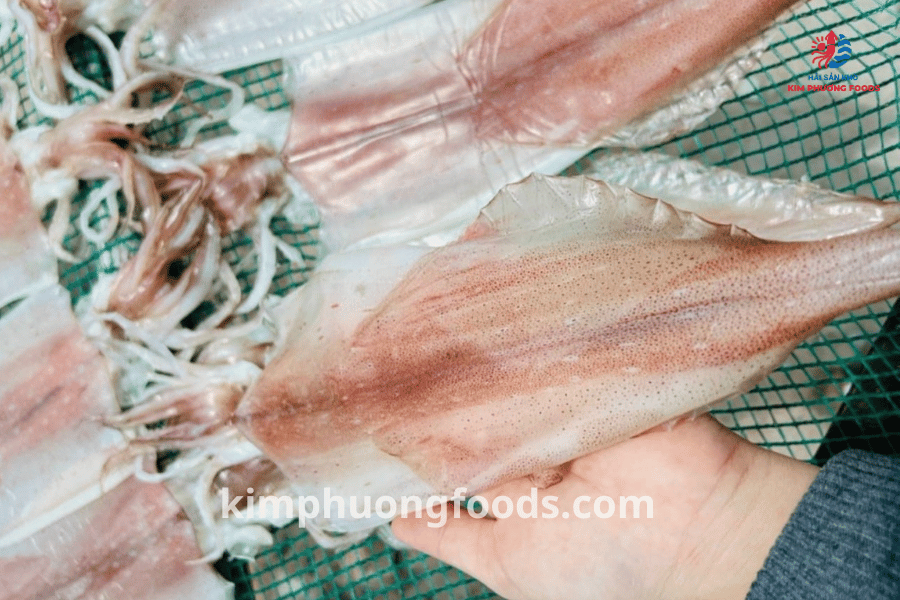 Mực khô Đà Nẵng size VIP (4-6 con/kg) hàng tuyển giá tốt - Kim Phương Foods Mực khô Đà Nẵng size VIP (4-6 con/kg) hàng tuyển giá tốt - Kim Phương Foods